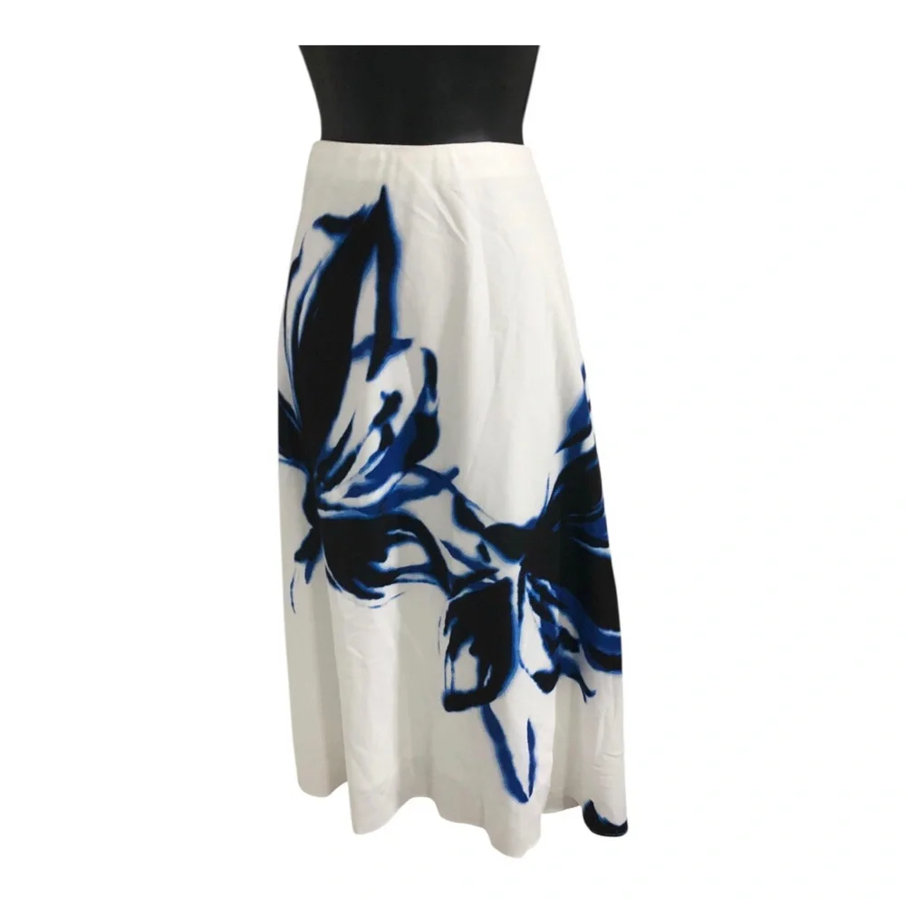 Anne Klein white dark blue fade floral bias cut swing a-line‎ skirt size large
